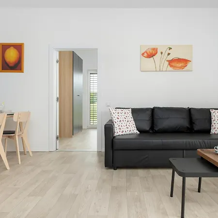 Komfortowe Dla 6 Osob Z Parkingiem W Sliwinie By Renters * Sliwin