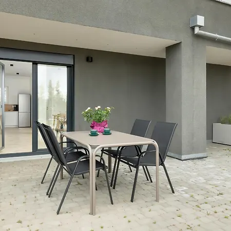 Komfortowe Dla 6 Osob Z Parkingiem W Sliwinie By Renters *