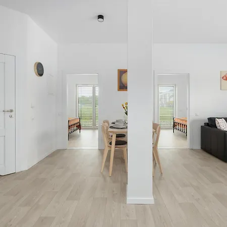 Komfortowe Dla 6 Osob Z Parkingiem W Sliwinie By Renters Sliwin