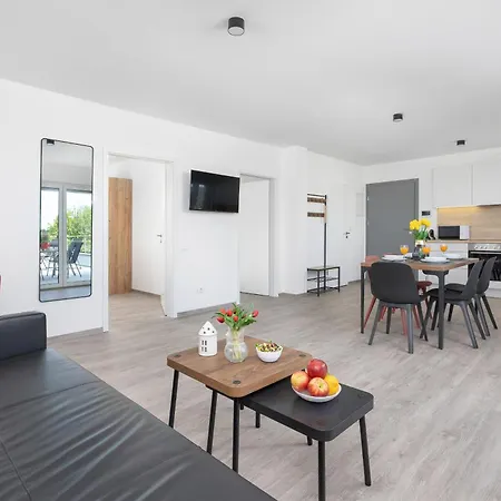 Komfortowe Dla 6 Osob Z Parkingiem W Sliwinie By Renters