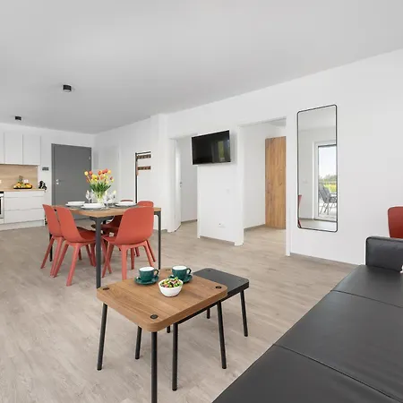 Komfortowe Dla 6 Osob Z Parkingiem W Sliwinie By Renters Sliwin