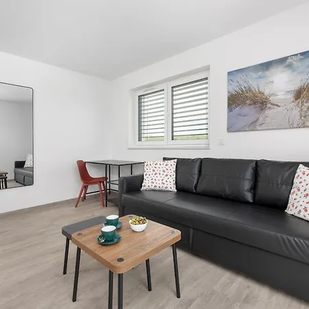 Komfortowe Dla 6 Osob Z Parkingiem W Sliwinie By Renters Sliwin